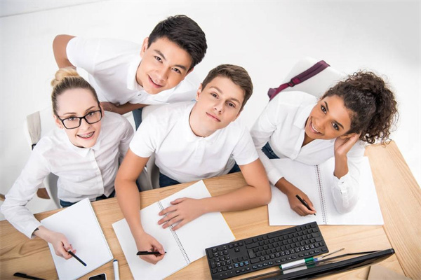 禄劝职业高级中学教学楼