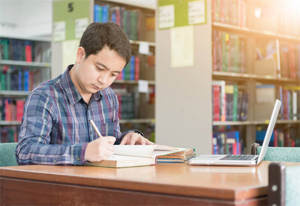 广元市利州技工学校
