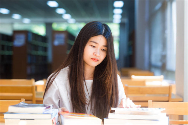  重庆康复治疗专业学校哪个好？