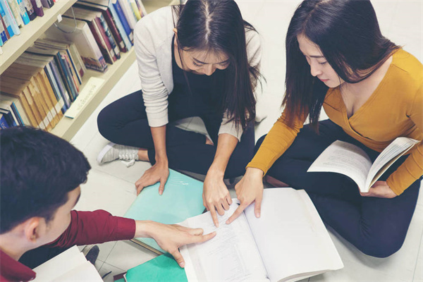 贵州现代经济学校