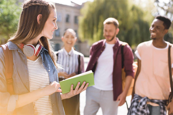 学生读遵义卫生学校什么专业好