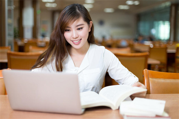 内江卫生学校2019卫校简章