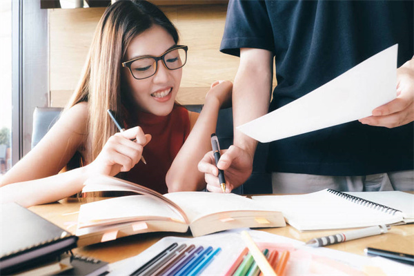 内江卫生学校2019卫校简章
