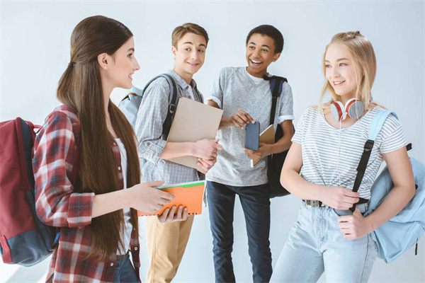 成都会计学校：女生学财务管理专业怎么样?
