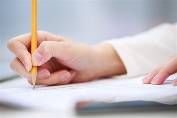 广东财经大学是几本 录取分数线是多少